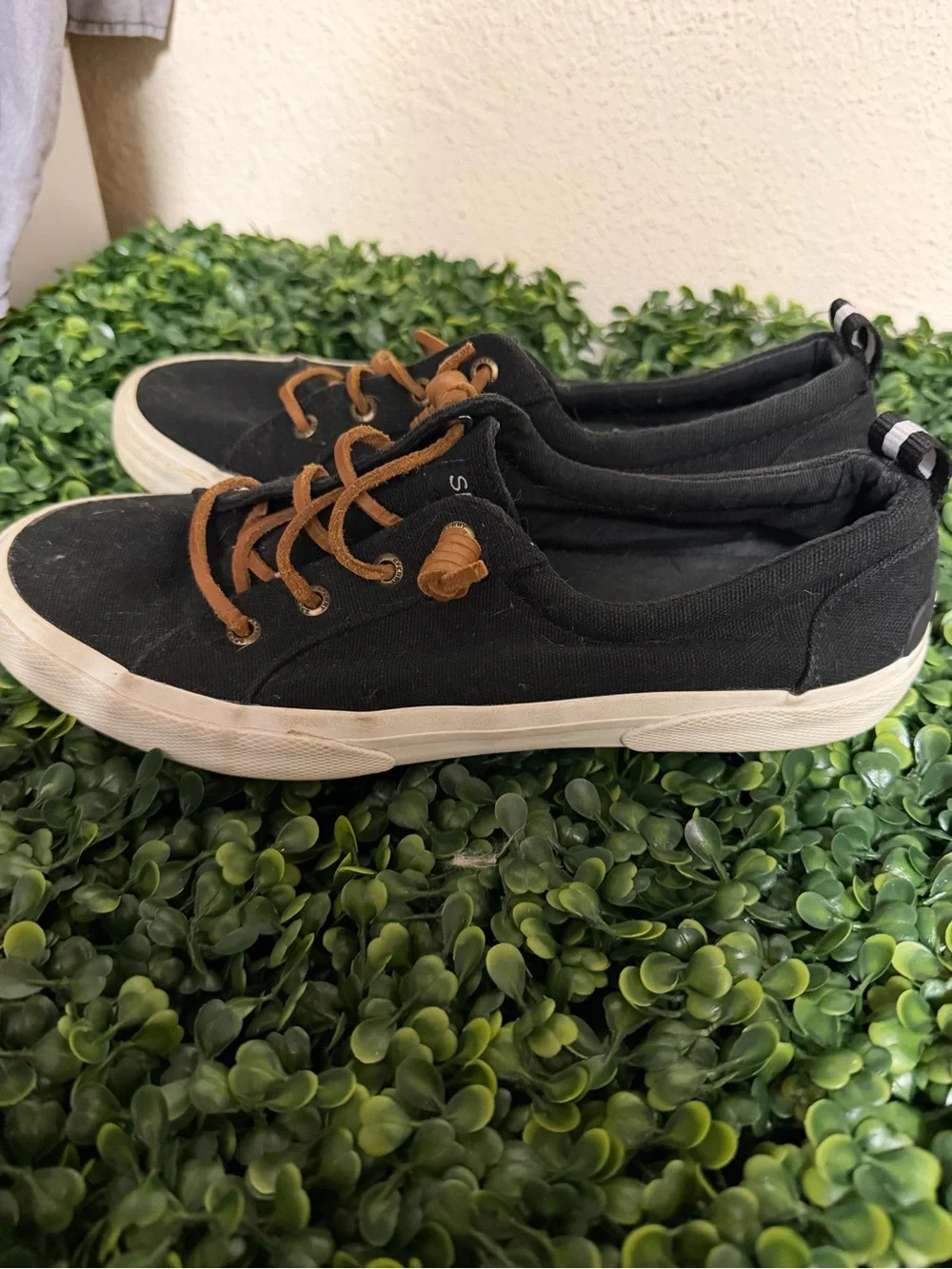 Sperry women’s Black Canvas Lace-Up Sneakers with Tan Laces